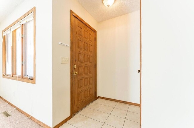 property at 613-615 E Redwood St