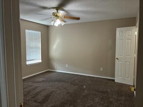 6305 34th Pl in Lubbock, TX - Building Photo - Building Photo