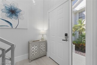 5873 3 Iron Dr in Naples, FL - Building Photo - Building Photo