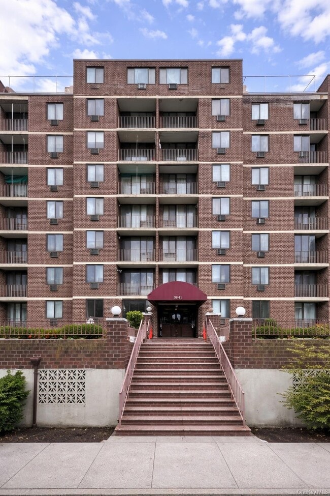 property at 36-41 Union St