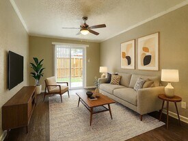 4335 Cedar Springs Rd, Unit 116 in Dallas, TX - Building Photo