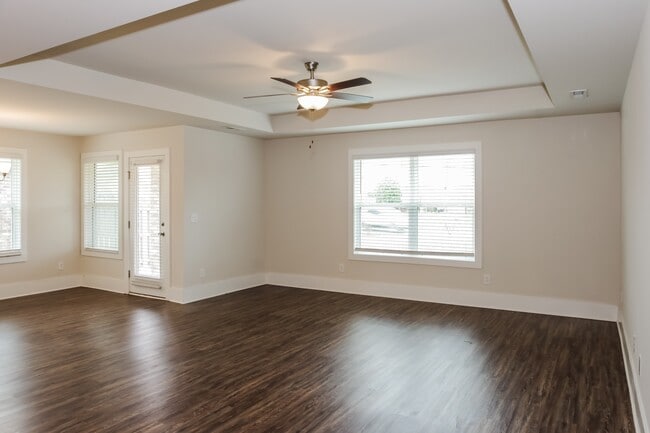 189 Cherry Laurel Dr in Hazel Green, AL - Building Photo - Building Photo