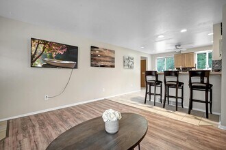 4620 Holland St in Wheat Ridge, CO - Foto de edificio - Building Photo