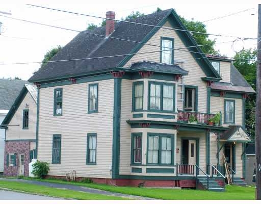 61 North St in Houlton, ME - Building Photo