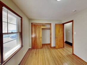 8834 S Troy Ave in Evergreen Park, IL - Building Photo - Building Photo