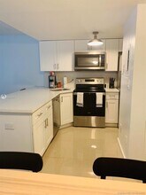 2345 NE 135th St-Unit -103 in North Miami, FL - Building Photo - Building Photo