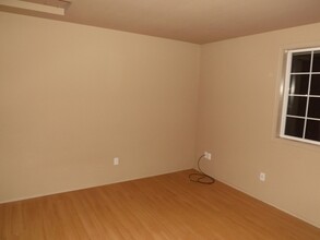 16237-16239 Vancil Loop SE in Yelm, WA - Building Photo - Building Photo