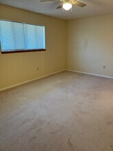 250 Kathy Ct in Mary Esther, FL - Building Photo - Building Photo