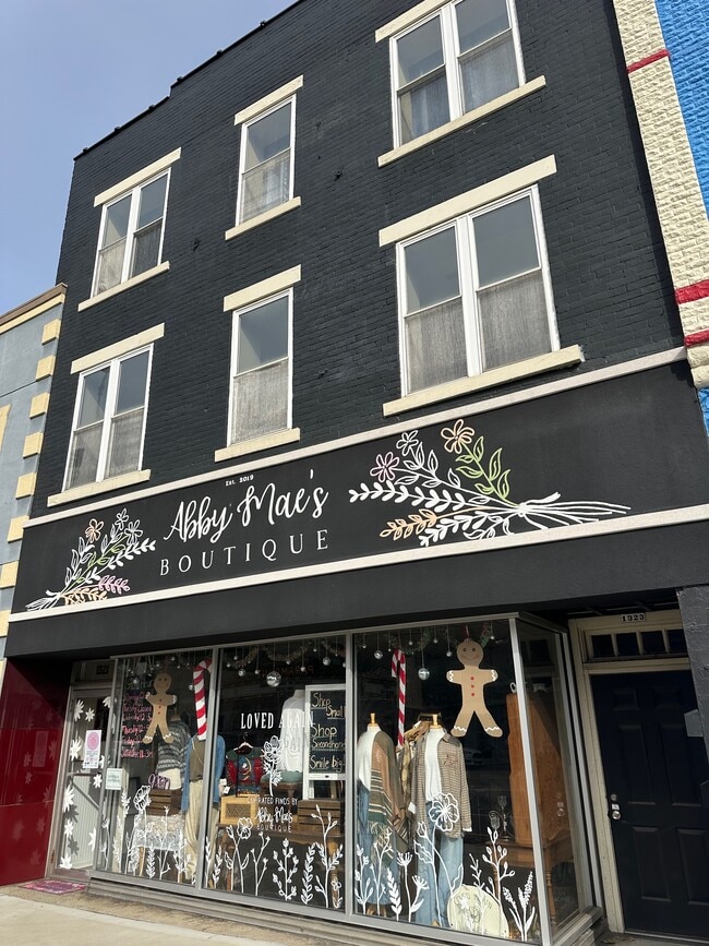 1323 Winchester Ave, Unit 1323