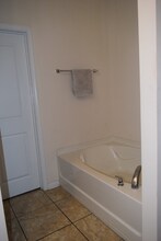 10 Wyndham Dr in Bluffton, SC - Building Photo - Building Photo