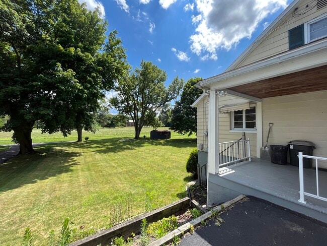 916 High St in West Milton, PA - Building Photo - Building Photo