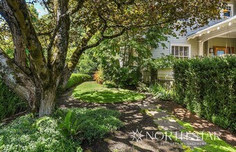 2233 SW 18th Ave in Portland, OR - Building Photo - Building Photo