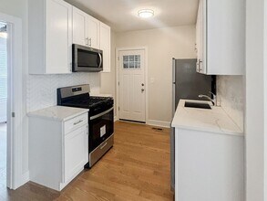 1940 W Wilson Ave, Unit 1-Y in Chicago, IL - Building Photo - Building Photo