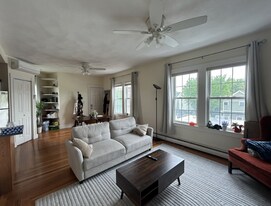 340 Putnam Ave, Unit 3 in Cambridge, MA - Building Photo