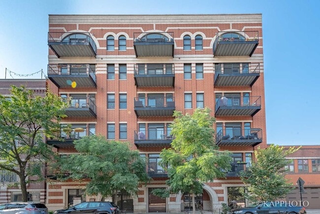 property at 1355 W Washington Blvd