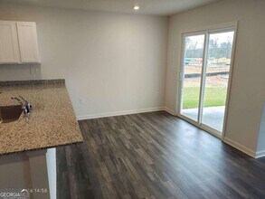 122 Oxford Ln in Kingston, GA - Building Photo - Building Photo