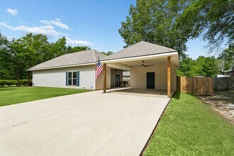 1605 Labarre St in Mandeville, LA - Building Photo - Building Photo