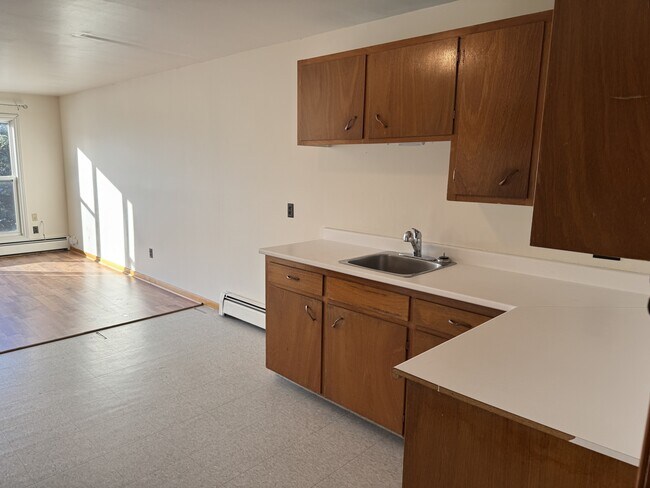 162 McSweeney Ave in Moncton, NB - Building Photo - Building Photo