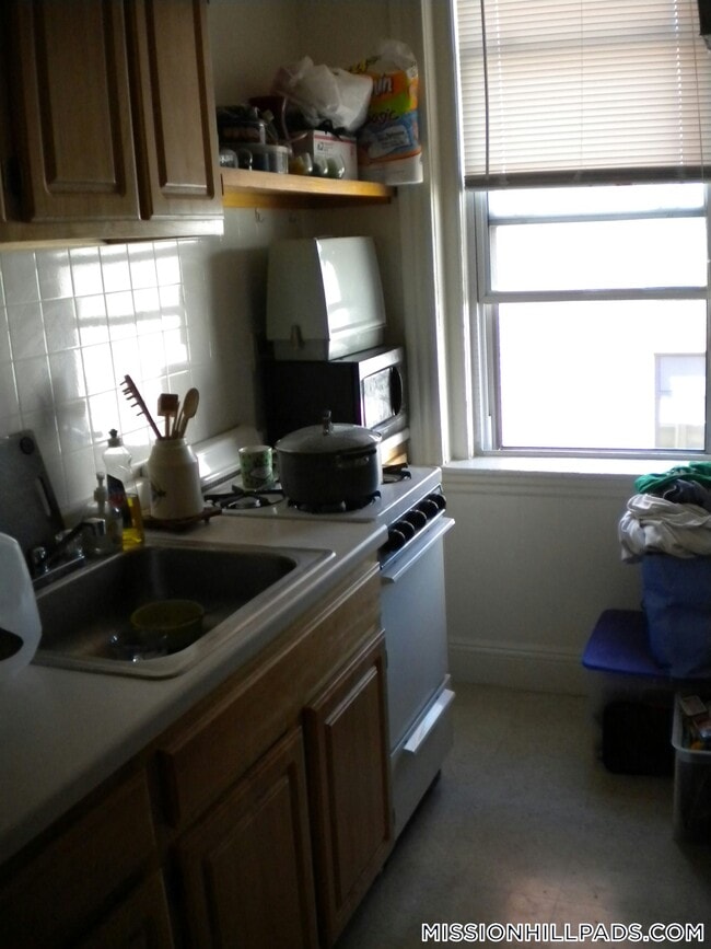 49 Worthington St, Unit 42 in Boston, MA - Building Photo - Building Photo