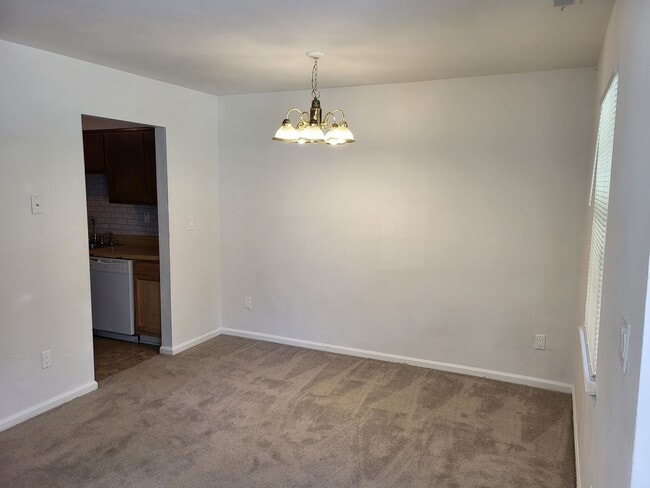 6057 Camellia Dr in Suffolk, VA - Building Photo - Building Photo