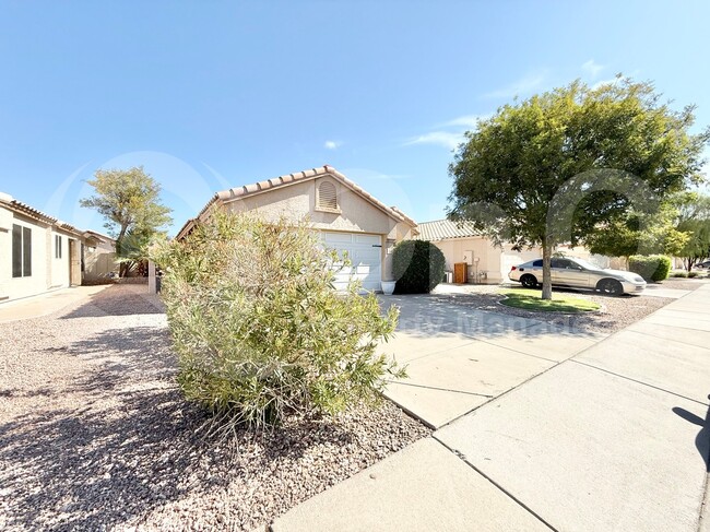 property at 1150 W Lark Dr