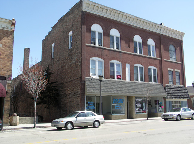 403-405 Lincoln Hwy in Rochelle, IL - Building Photo - Building Photo