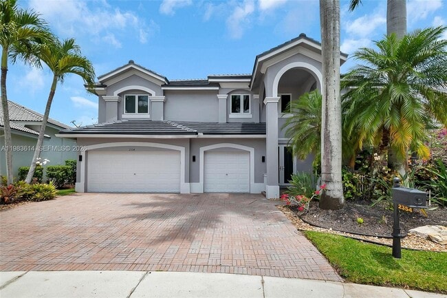 2354 Quail Roost Dr in Weston, FL - Building Photo - Building Photo