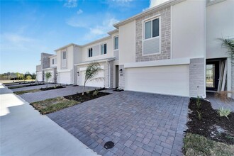 9038 Mulligan Is Ln in Davenport, FL - Building Photo - Building Photo