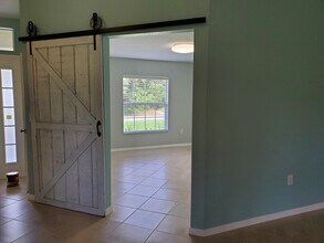 2833 Kacour Ave in North Port, FL - Foto de edificio - Building Photo