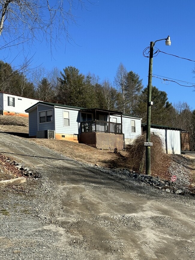 property at 4148 Smokey Creek Rd