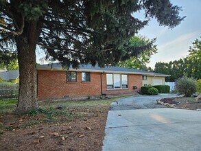 3307 N Mountain View Dr in Boise, ID - Building Photo - Building Photo
