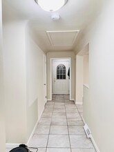 25323 Orchard Lake Rd in Farmington Hills, MI - Building Photo - Building Photo