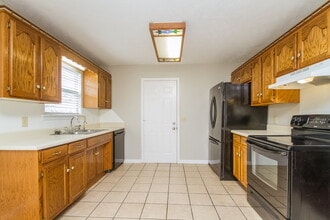 405 Shamrock Dr in Smyrna, TN - Building Photo - Building Photo