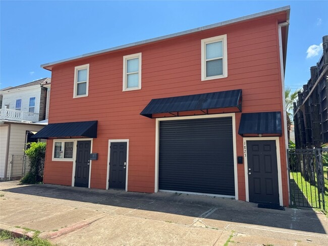 property at 1823 Market St