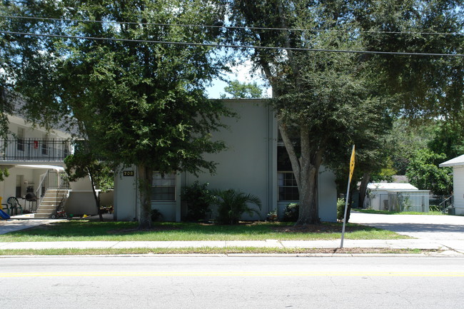 706 N Ingraham Ave in Lakeland, FL - Building Photo - Building Photo