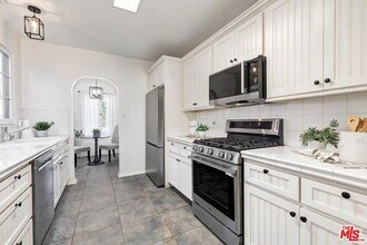 373 S Crescent Heights Blvd in Los Angeles, CA - Building Photo - Building Photo