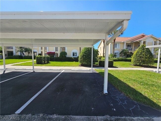 7719 Jewel Ln in Naples, FL - Foto de edificio - Building Photo