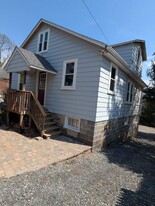 22 Everittstown Rd in Frenchtown, NJ - Building Photo