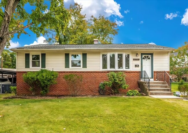 6703 Cathedral Ave in Lanham, MD - Building Photo - Building Photo