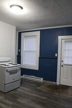 167 Main St, Unit 1 Back in Cohoes, NY - Building Photo - Building Photo