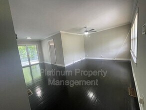 3485 Maplehurst Dr in Decatur, GA - Building Photo - Building Photo