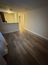 259 Carolina St, Unit Upper Rear in Buffalo, NY - Building Photo - Building Photo