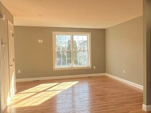 17 Belknap St, Unit 17 in Dedham, MA - Building Photo - Building Photo