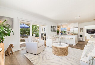 343 Valley Forge Rd in West Palm Beach, FL - Building Photo - Building Photo