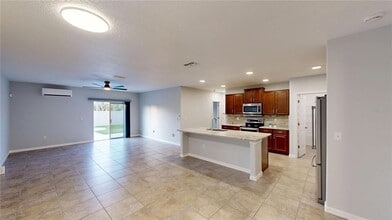 17034 Yellow Pine St in Wimauma, FL - Building Photo - Building Photo