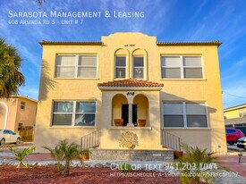 408 Armada Rd S in Venice, FL - Building Photo