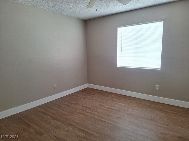 property at 1446 Garden Cir