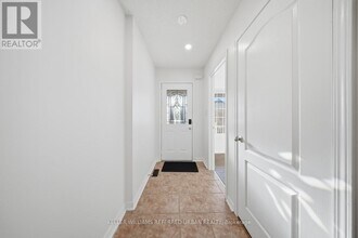 41 Pauline Crescent in Brampton, ON - Building Photo - Building Photo