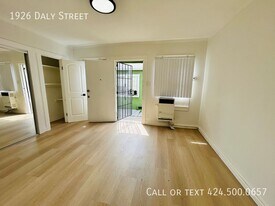 1926 Daly St in Los Angeles, CA - Building Photo