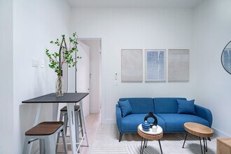 515 W 48th St in New York, NY - Building Photo - Building Photo